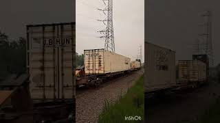CSX NS BNSF Tankers Autorack Intermodal Garbage Coal freight trains action 