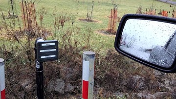 Testing RFID blocking wallet.