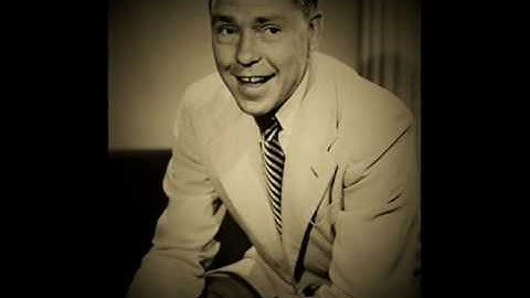 ACCENTUATE THE POSITIVE ~ Johnny Mercer & The Pied Pipers (1945)