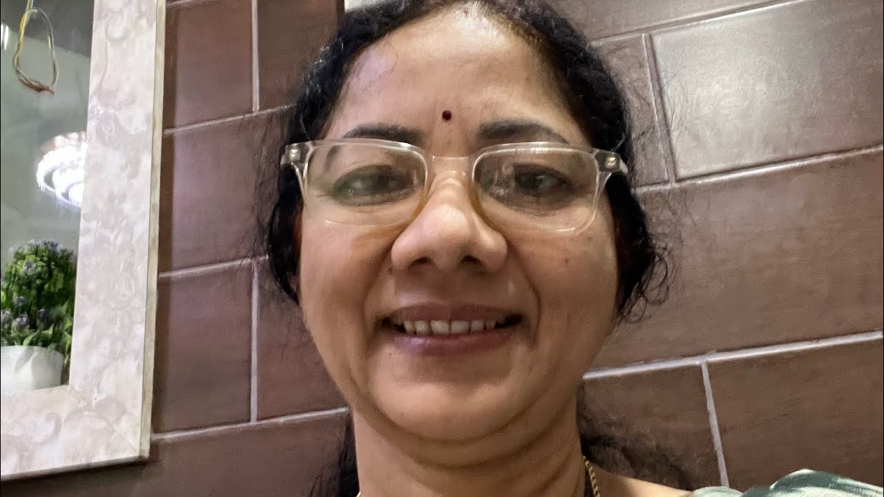 కొడుకులను వెన్నుపోటు పొడిచే ఈలాంటి తల్లులు కూడా వుంటారా?