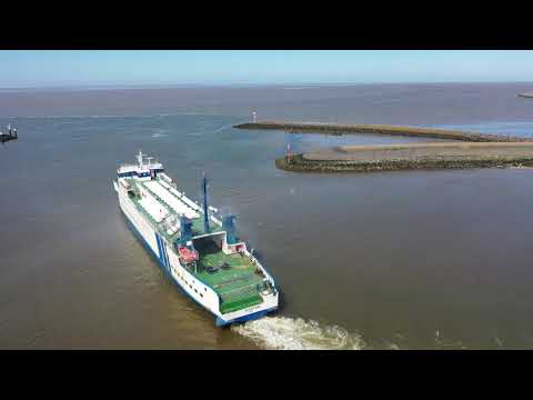 Drone opname vertrek Midsland uit Harlingen