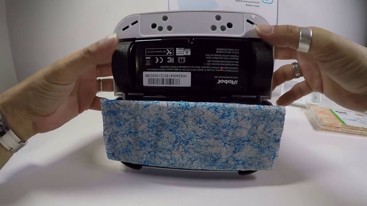 iRobot Braava Jet 240 Robot lavapavimenti (recensione ITA) - YouTube