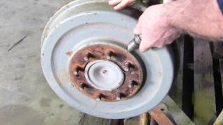 Ferguson TEA20 35 135 148 etc Brake Drum Screw Removal