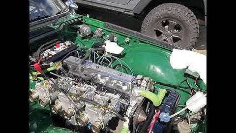 1976 Triumph TR6 First start after rebuild and Weber carbs