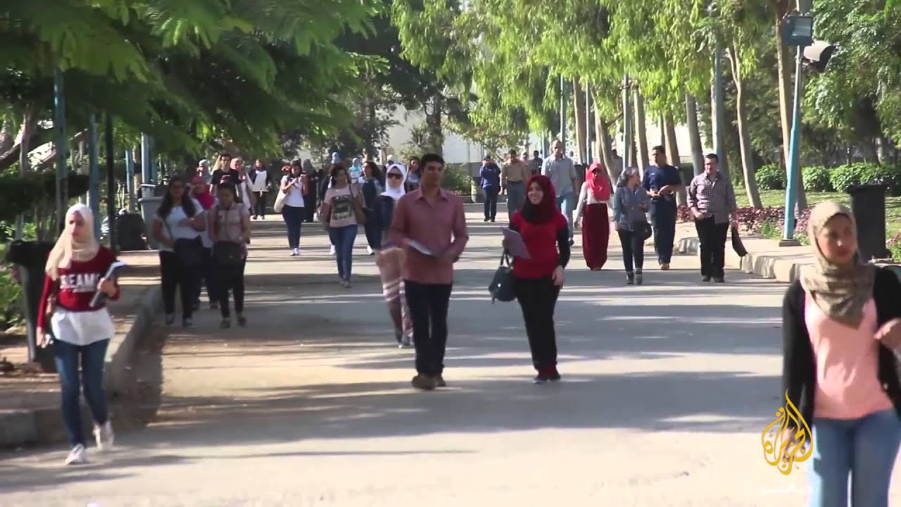 إقبال  طلاب الجامعات الخاصه مع بداية دراسة العام الجديد