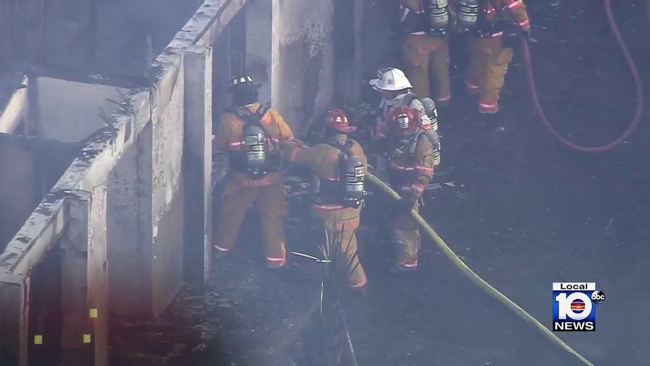 Firefighters respond to Plantation house fire - YouTube