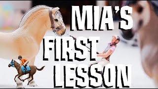 MIA'S FIRST RIDING LESSON!!! SCHLEICH RANDOMNESS