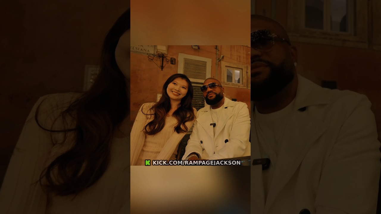 When a girl from China asks Rampage for a PICTURE #rampagejackson #rampage #ufc #shorts