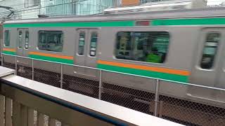 JR東日本E233系3000番台後期横コツE-61編成+E231系1000番台宮ヤマU520編成併結編成1598E上野東京ライン・宇都宮線直通普通古河行き秋葉原駅通過