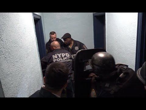 'Operation Breaking Bad' - The NYPD & FBI Take-down of Drug Dealers In The Bronx
