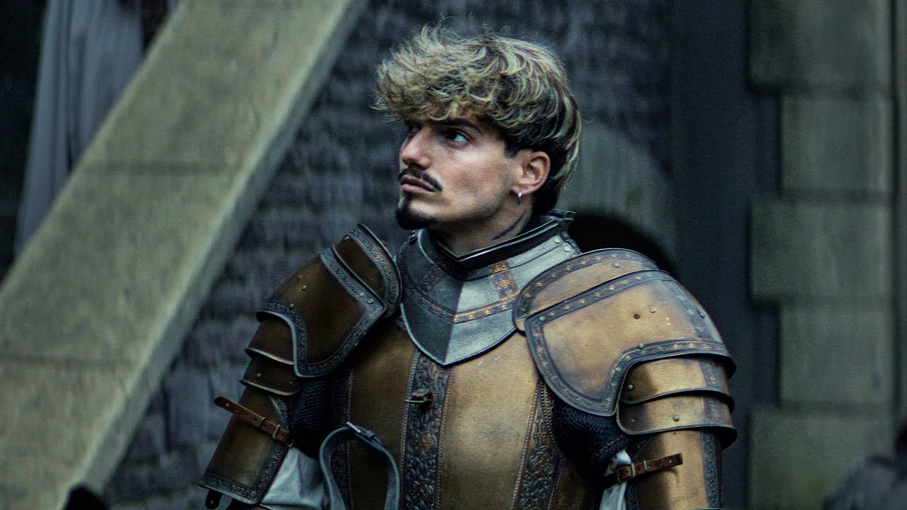 Marics Peti - Megcsalok Veled Akárkit (Official Music Video)