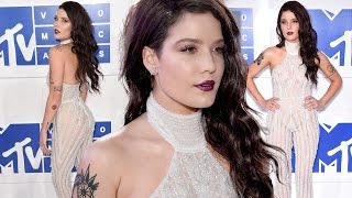 Halsey Frees The Nipples In Revealing Jumpsuit At 2016 MTV VMAs Carpet