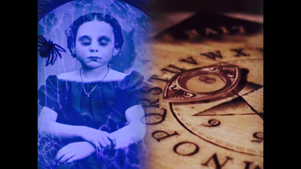 Spider Portrait VS Haunted Séance Board | Which Prop Is Better?