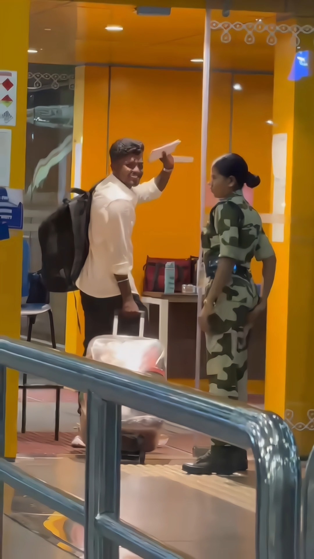 👩‍❤️‍👨Long Distance Relationship - ShareChat