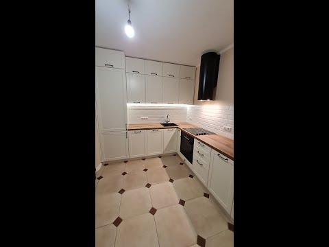 Угловая кухня в стиле нео-классика