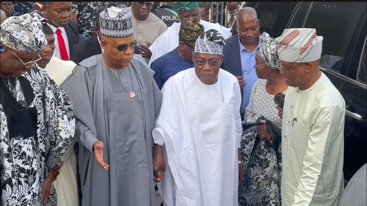 ARRIVAL OF OLUSEGUN OBASANJO & NYESOM WIKE AT AYO FAYOSE’S 65TH BIRTHDAY CELEBRATION 