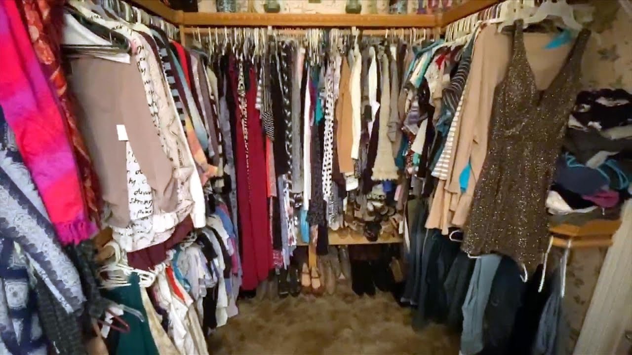 Clutter Confessions: Viewer "Turns In" Sale-Loving Sister For Out-of-Control Closet | Rachael Ray Show