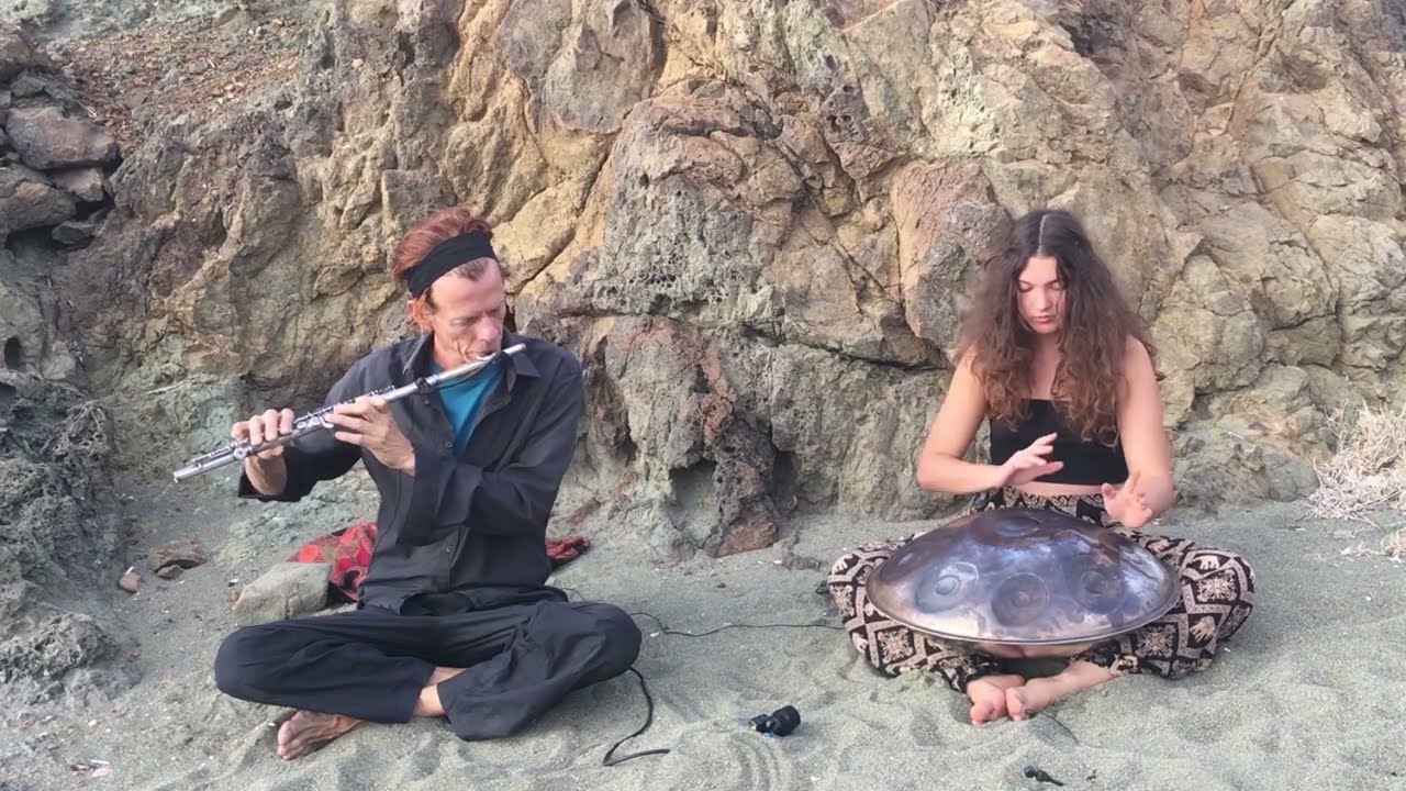 The Gift of the Eagle (Chris Gertges & Cintia Komlós)