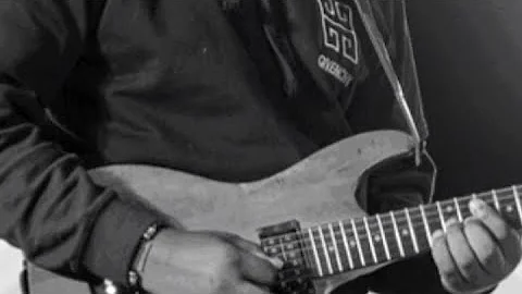 How I replayed this popular makossa song by Awilo Lokomba