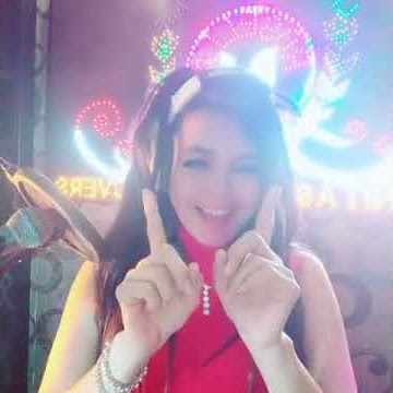DJ ROSELLA