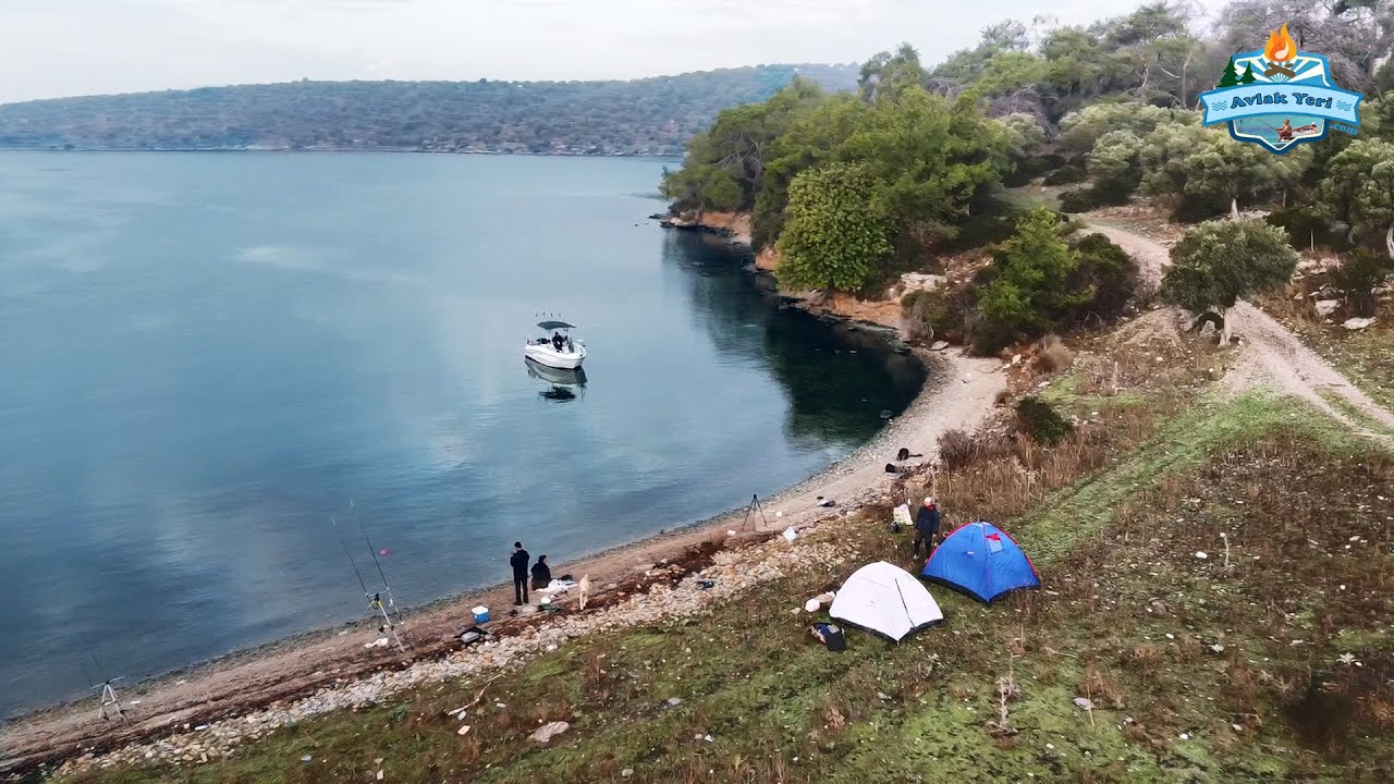 EŞSİZ KOYDA BALIK KAMPI!! LÜFERLER, ÇUPRALAR ve DEV MAVİ YENGEÇ!!