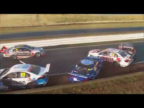 Symmons Plains crash