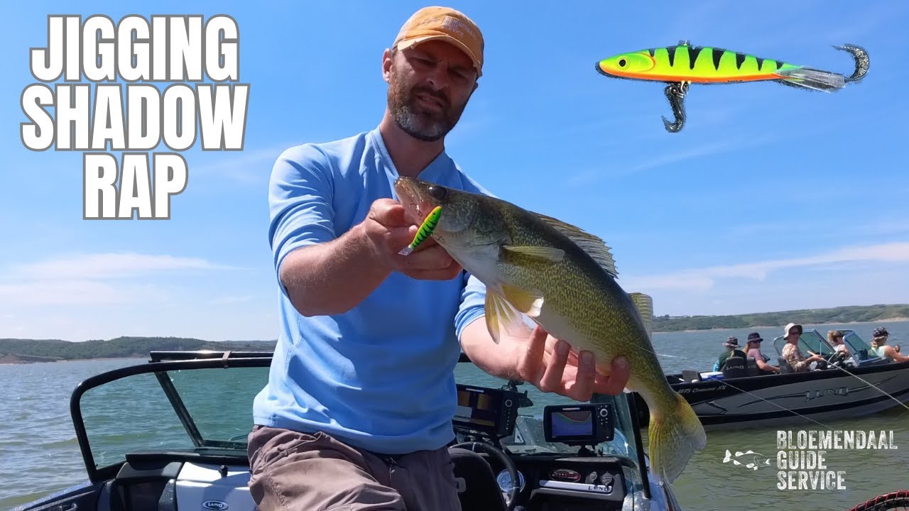 Crushing Walleyes with New Favorite Bait - Jigging Shadow Rap 