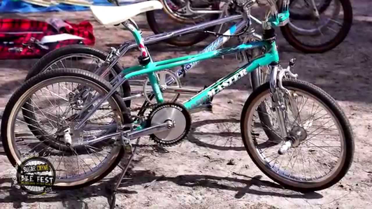 Awesome Vintage BMX Bike On Display - YouTube