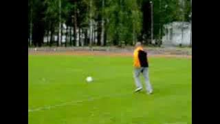 Potkupalloa vierumäellä