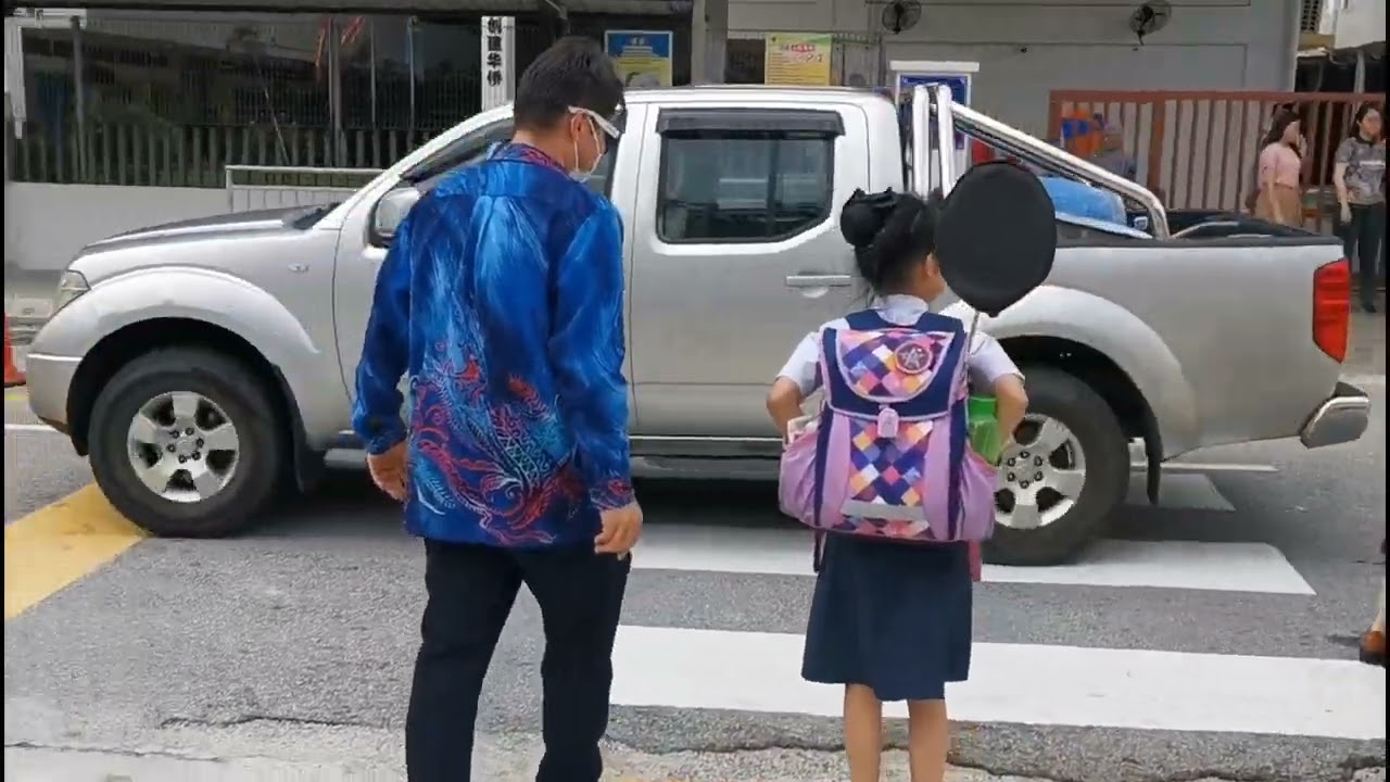 燕美华小交通指引