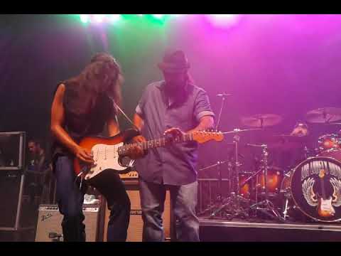 Los Lonely Boys @ Rock 'n Wheels Addison 6-27-19 - YouTube