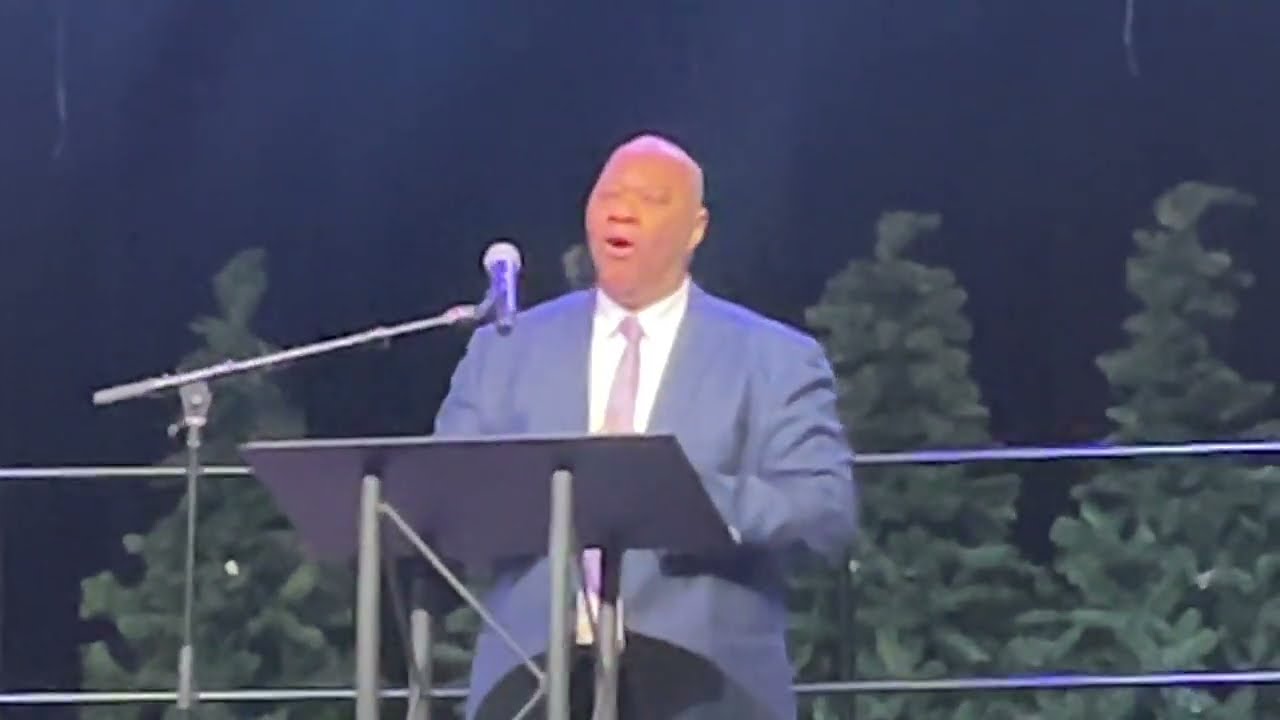 Powerhouse singing voice at Global Kingdom funeral - Toronto Canada November 29, 2024