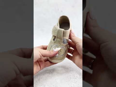 Waldi дитячі капці в садку та для дому, текстильне взуття для дівчат Розмір: 21-27, видео 1