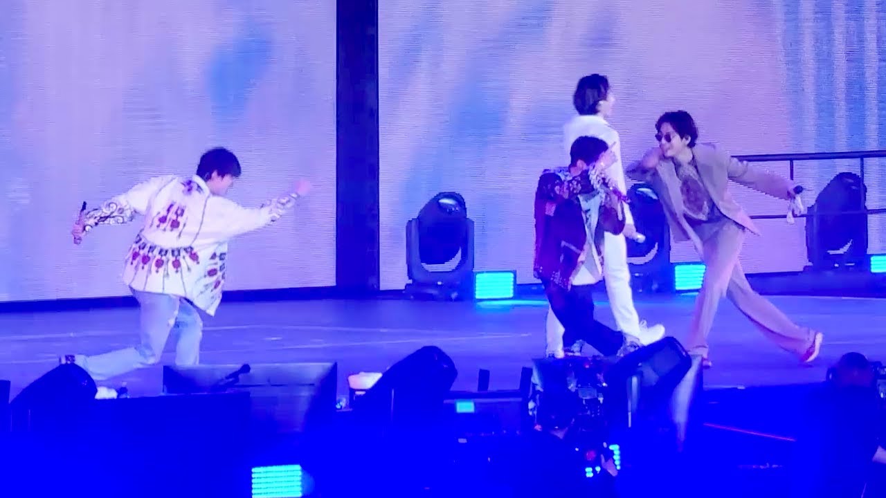 VIDEO: JIN Turns into Prince Charming at BTS' Japan Concert