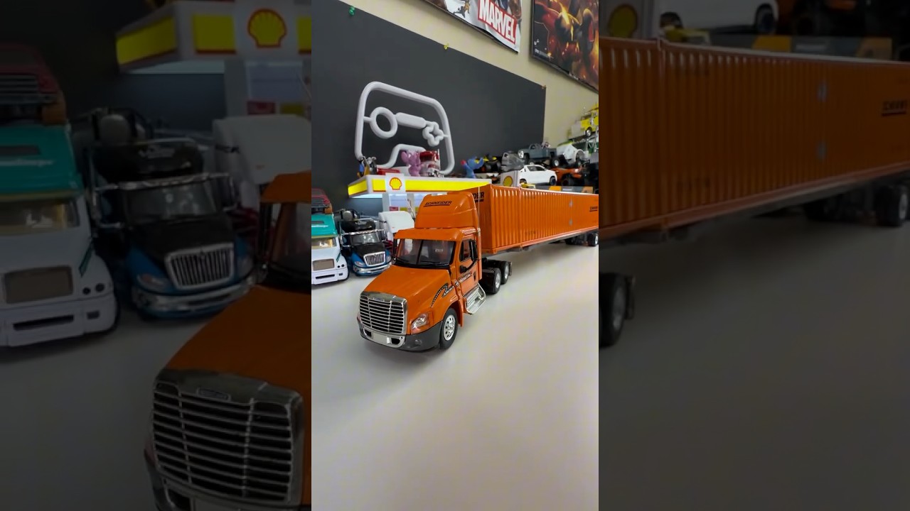 #schneider #parati #automobile #freightliner #toys #hotwheels #viral #matchbox #trending #diecast