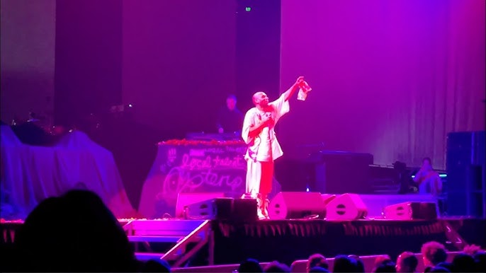 Erykah Badu & Yasiin Bey Return To The Stage With “Unfollow Me