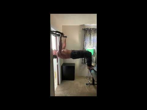 HOME WORKOUT: Inverted Rows on pull-up bar (at age 60)