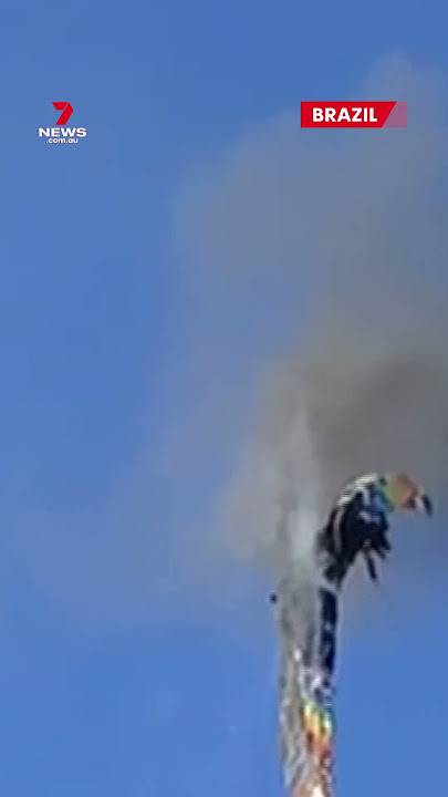 Hot air balloon catches on fire, at least eight out of 21 people are dead