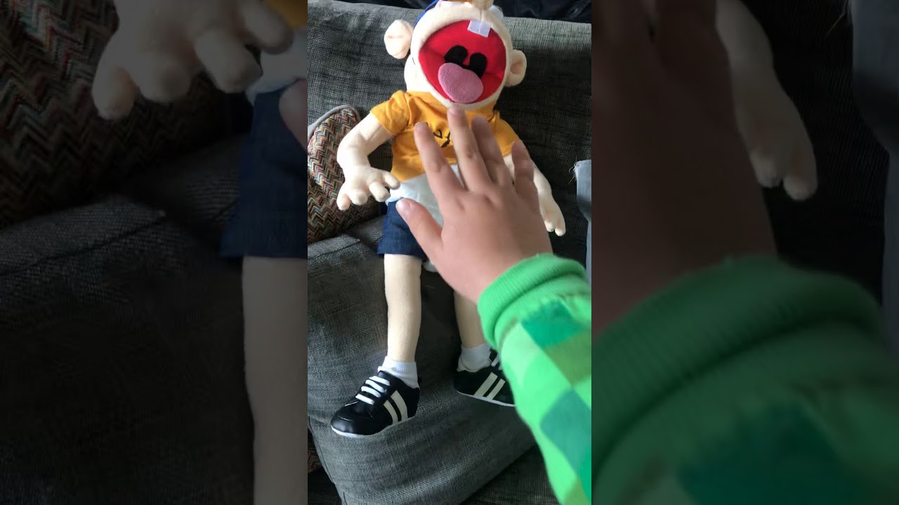 Jeffy puppet review ๐ - YouTube