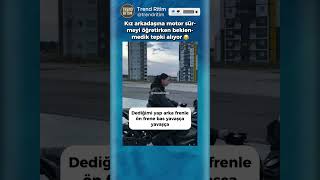 Kız Arkadaşına Motor Sürmeyi Öğretirken Beklenmedik Bir T...