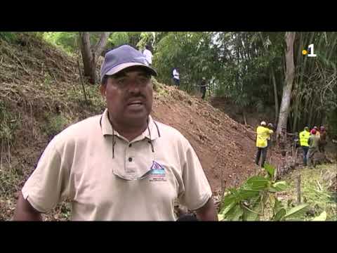 Vidéo: Protection Des Berges : Renforcement Des Berges De L'étang Et De La Rivière Avec Du Mélèze, Des Palplanches Et Des Tapis De Béton, Autres Options