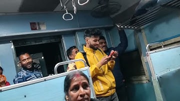 🥵Someone Pee(urine)in train🤬. effect of intoxication😡😡😡