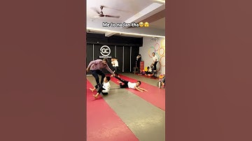 Me to nadan tha🥹🫣#kashishpatel #netrapatel #danceclass #dailypractice #funnyvideo #shortsfeed