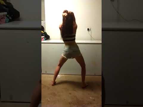 Teen Twerking - YouTube