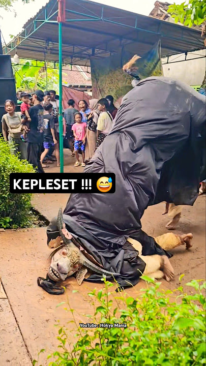 Banteng Kepleset sampai jatuh , Ini sakit banget sih 😅 #videolucu #kepleset #barongan #bantengan