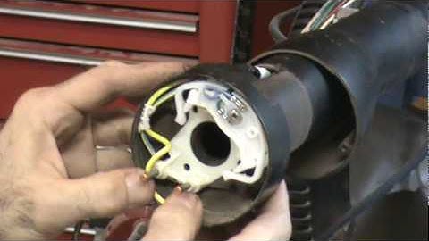 Mustang: Turn signal Switch Replace - OperationMustang.com