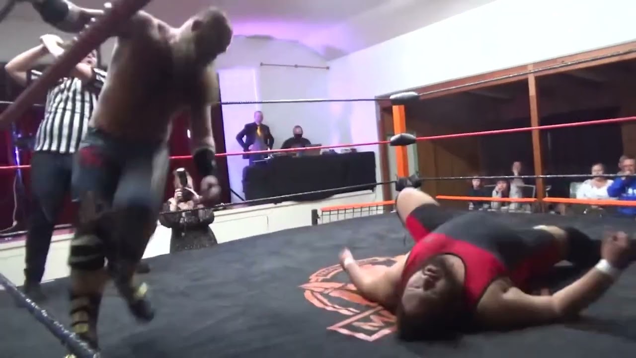 The Rematch | Vic Craig v JT Hollow