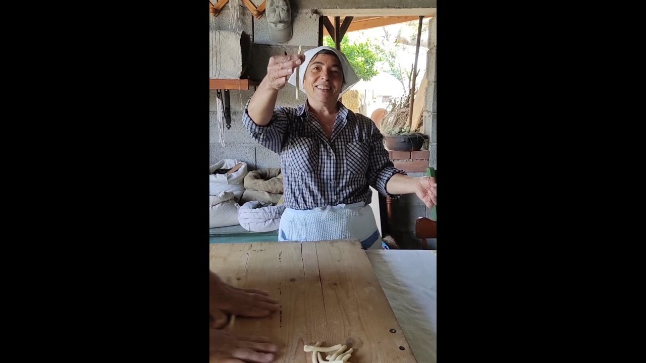 Na bella tavulata i fileja - Una bella tavolata di fileja