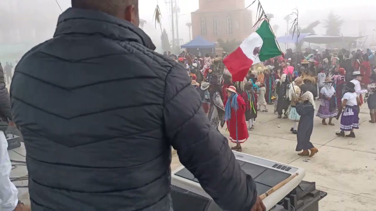 BERNA SANCHEZ Y SU RITMO DOMINANTE EN EL CIERRE DE CARNAVAL EN SAN MARTIN ITUNYOSO