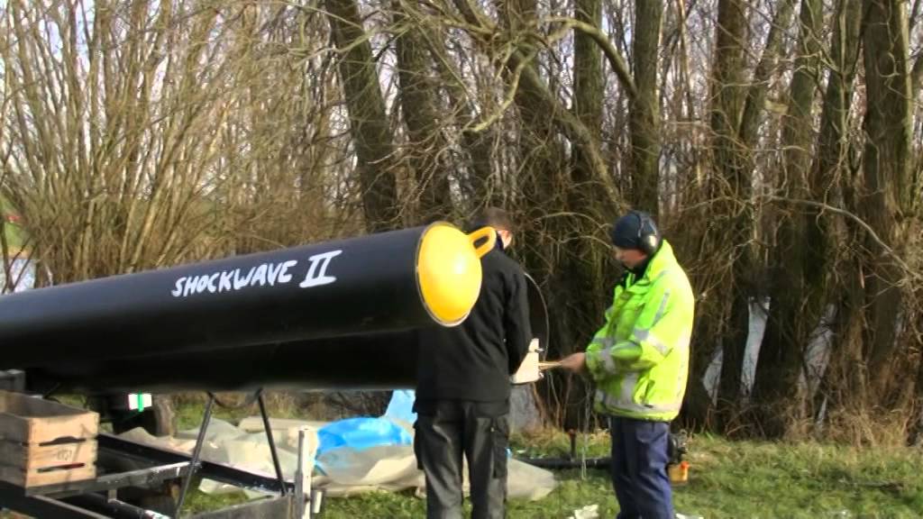 Met carbid het oude jaar uitschieten